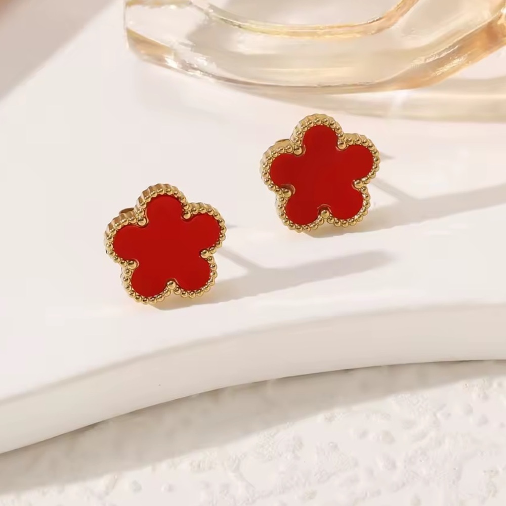 One motif Red Flower Stud Earrings | Classic Elegant Style